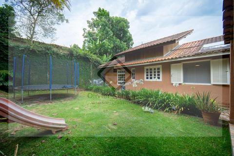 Casa à venda em Carapicuíba, Chácara Vale do Rio Cotia, com 4 quartos, com 255 m², Fazendinha